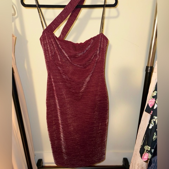 NWOT Black Halo Vintea Metallic One-shoulder Sheath Dress In Purple (size 4) - Picture 2 of 4